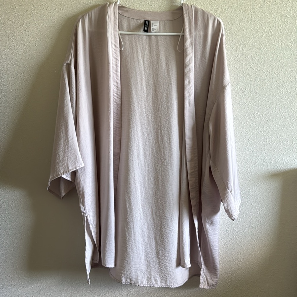 Women’s Divided L Rose Cardigan - Like brand new!